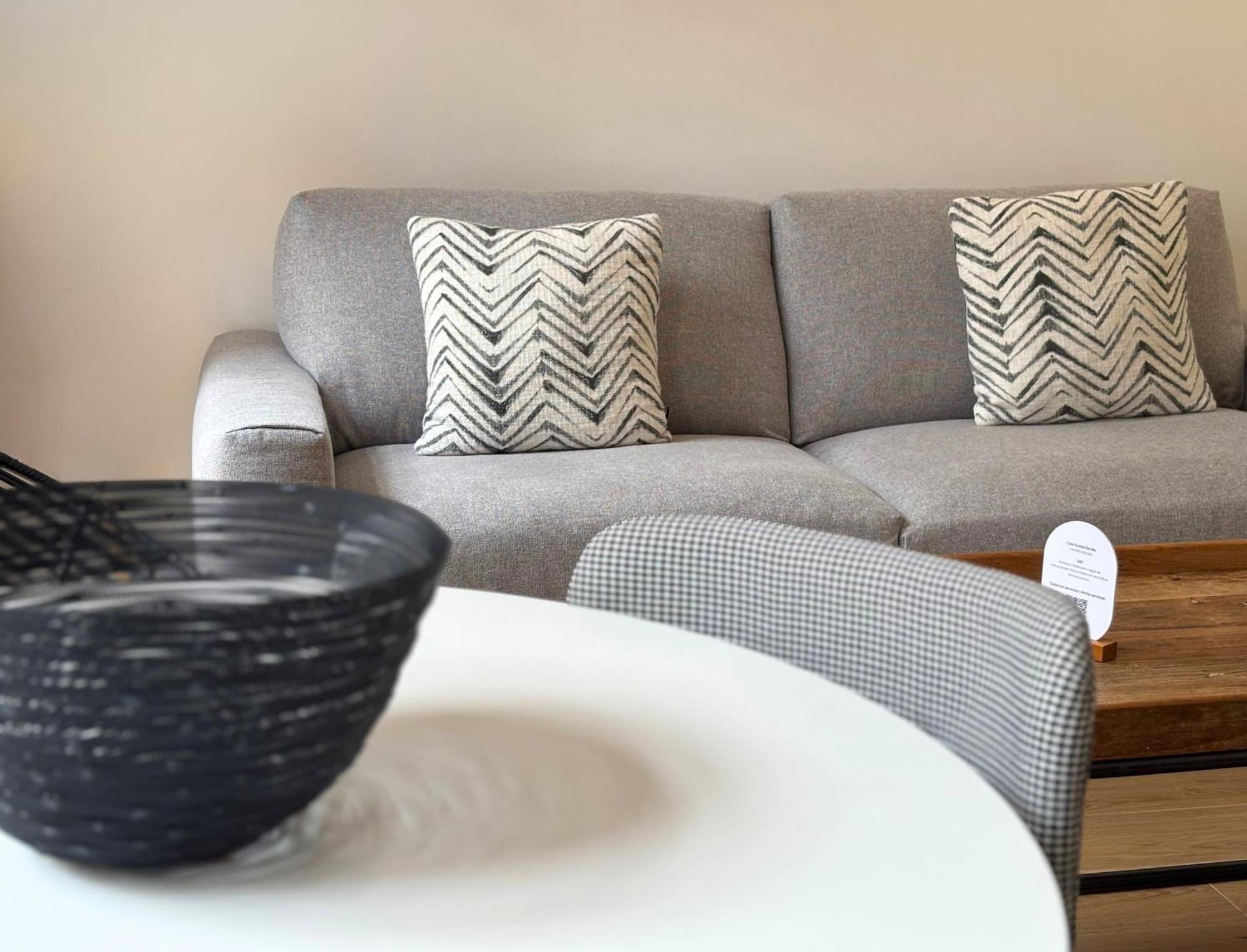 Apartamentos Core Suite Sevilla Екстериор снимка