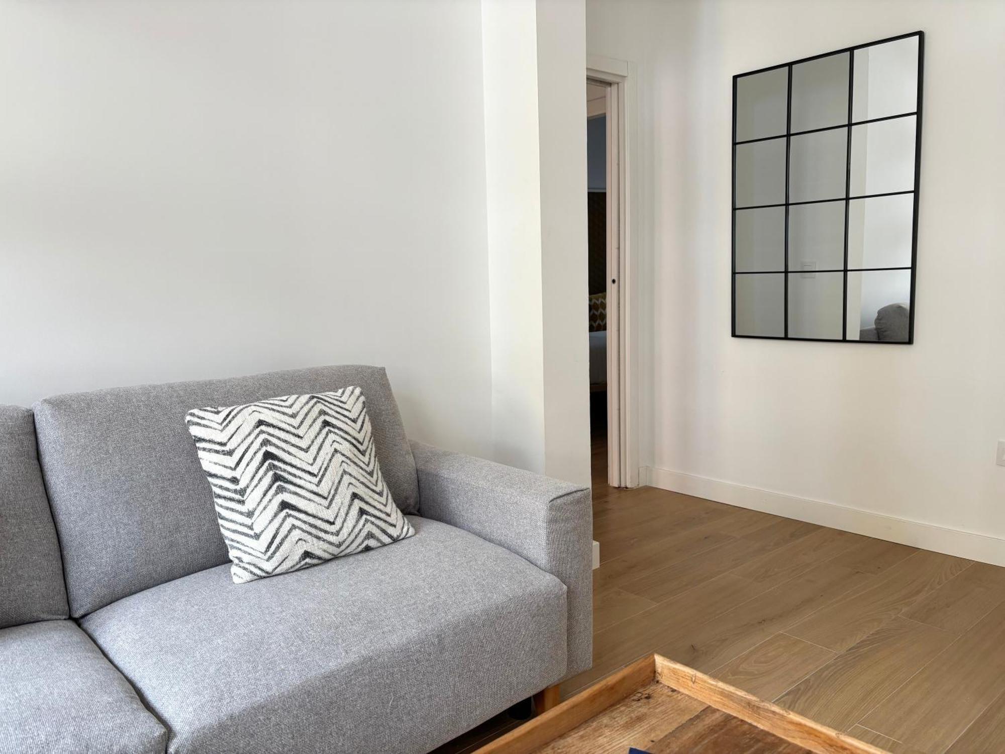 Apartamentos Core Suite Sevilla Екстериор снимка