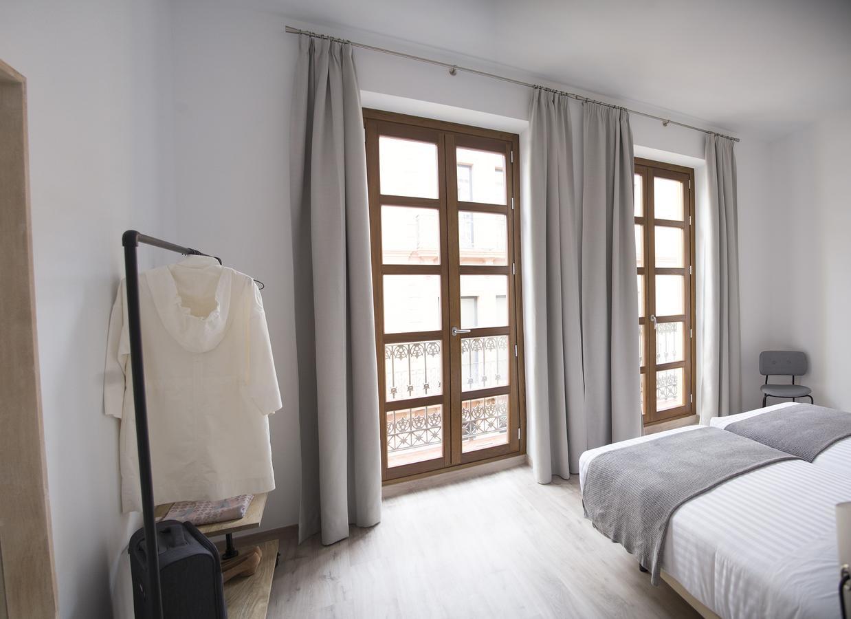 Apartamentos Core Suite Sevilla Екстериор снимка